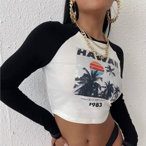 Hawaii Graphic Sleeved Tee